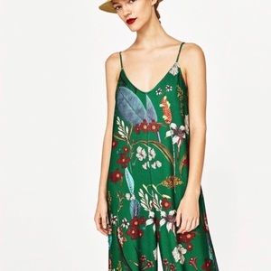 Zara Floral Jumpsuit Size S, EUC